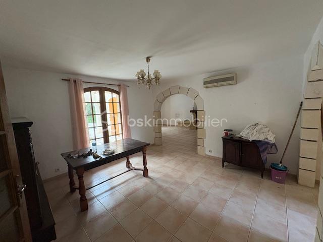 Villa - 140 m² - 5 pièces