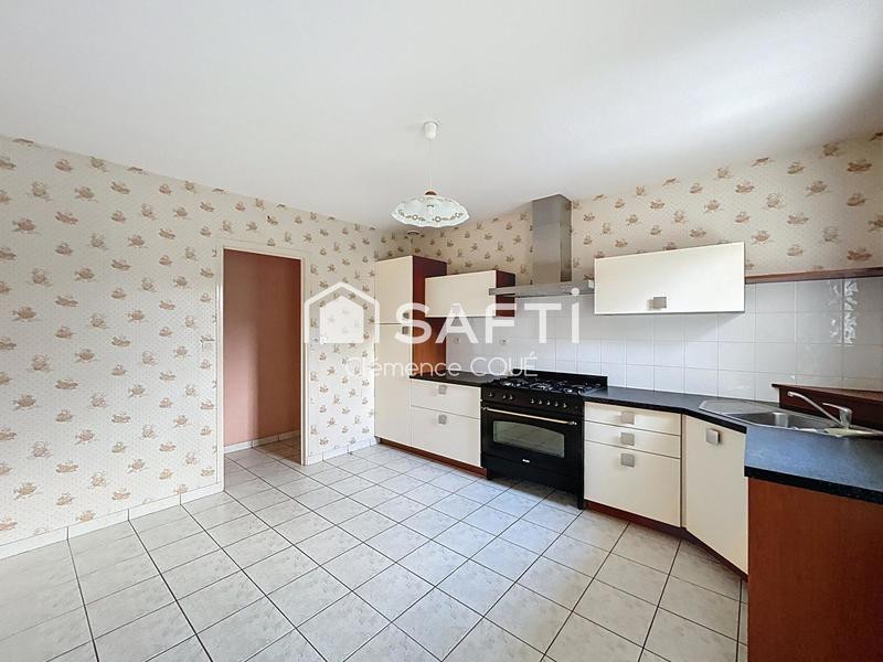 Maison - 140 m² - 7 pièces