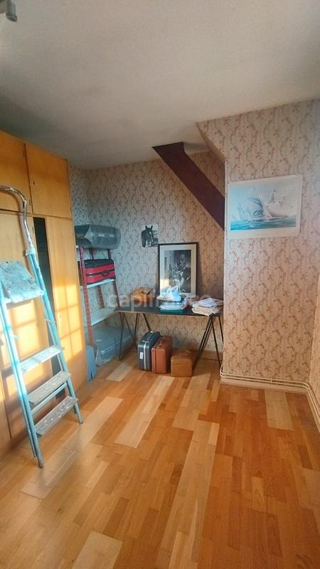 Maison - 99 m² - 5 pièces