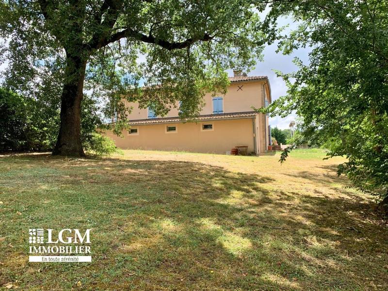 Maison - 213 m² - 3 pièces