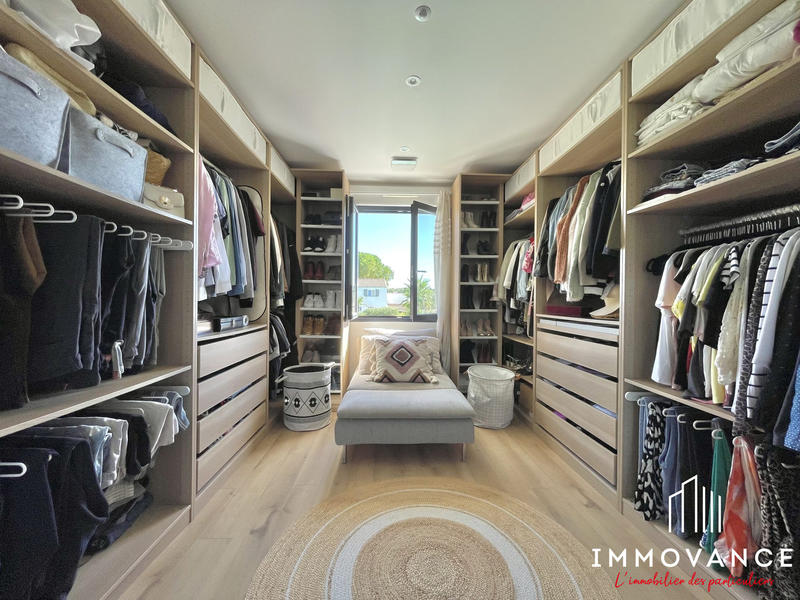 Villa - 190 m² - 6 pièces