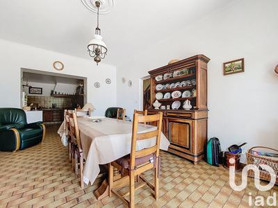 Maison - 267 m² - 9 pièces