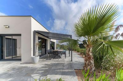 Villa - 277 m² - 10 pièces