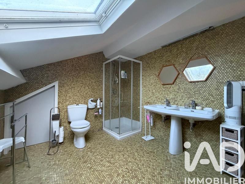 Maison - 138 m² - 5 pièces