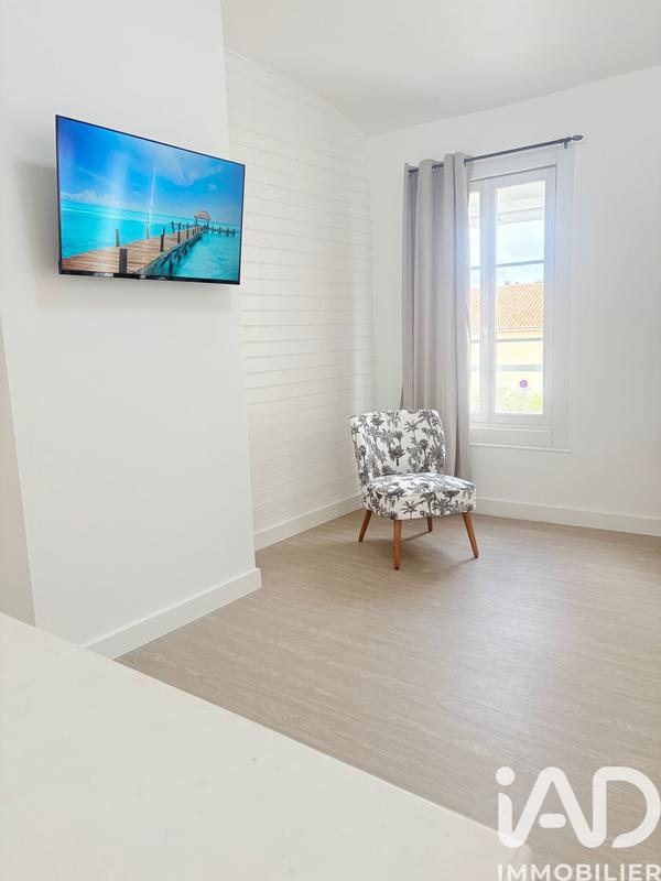 Maison - 240 m² - 9 pièces