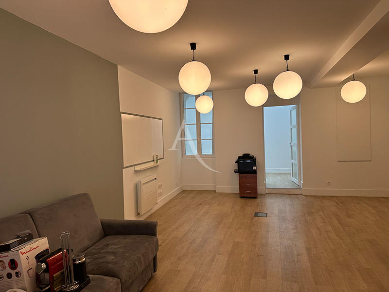 Local commercial - 80 m²