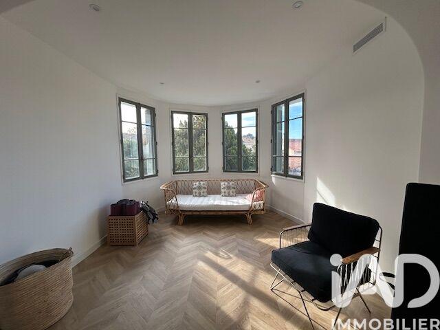 Appartement - 90 m² - 5 pièces