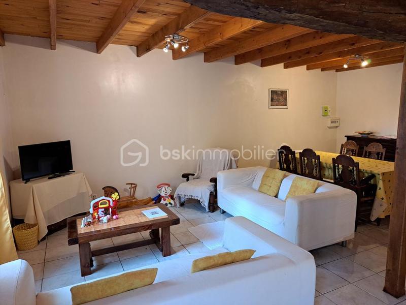 Propriété - 550 m² - 22 pièces