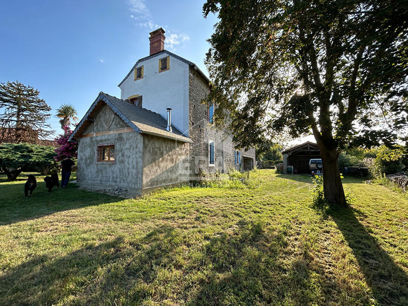 Maison - 160 m² - 4 pièces