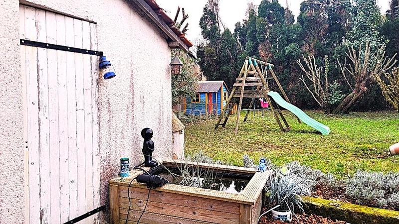 Propriété - 283 m² - 13 pièces