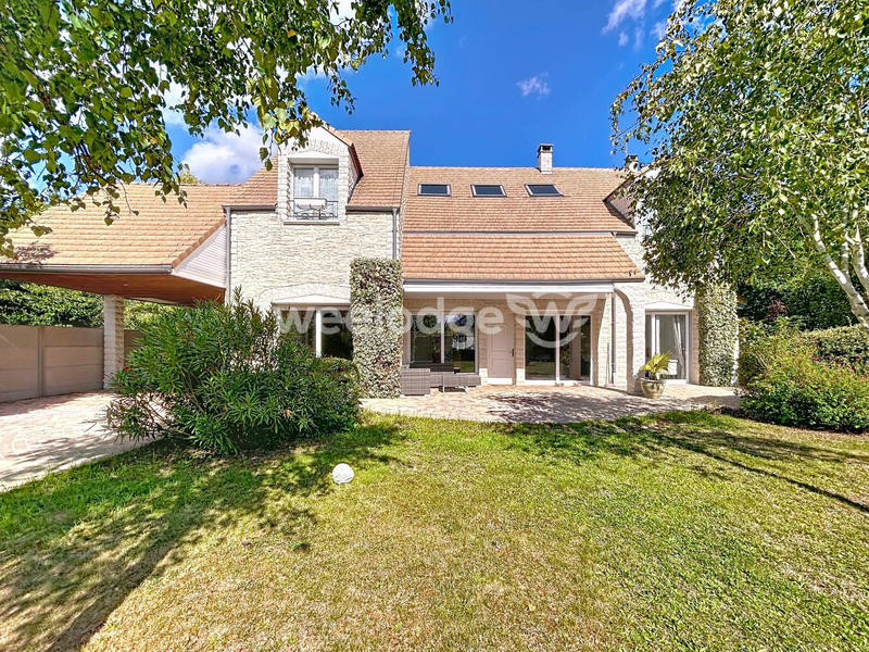 Villa - 200 m² - 7 pièces