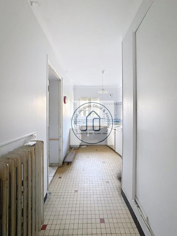 Maison - 186 m² - 9 pièces