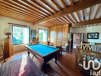 Maison - 380 m² - 12 pièces