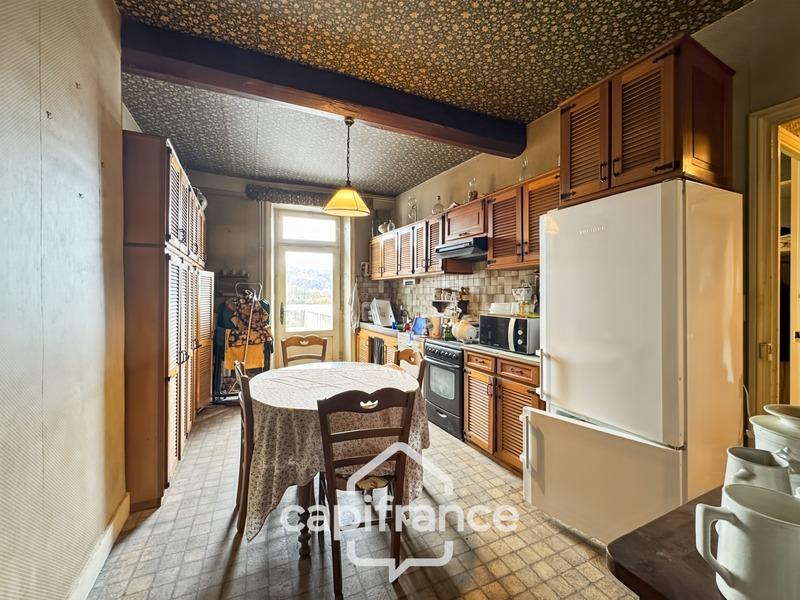 Maison - 332 m² - 15 pièces