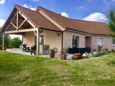 Maison - 150 m² - 6 pièces