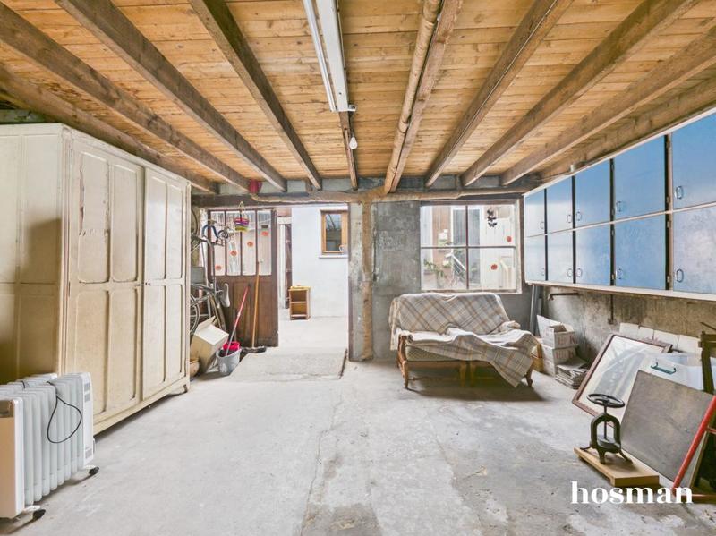 Maison - 220 m² - 6 pièces