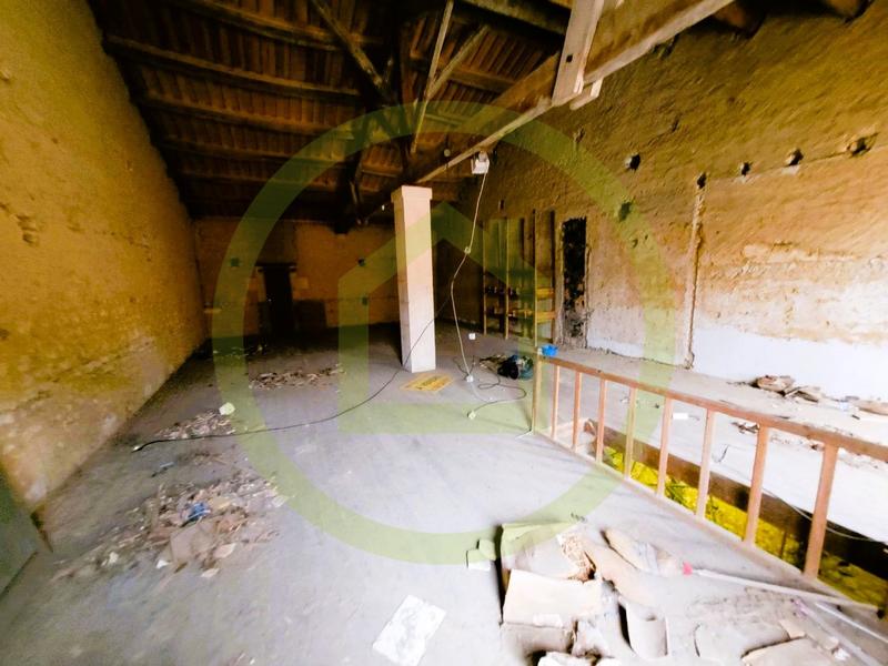 Maison - 237 m² - 4 pièces