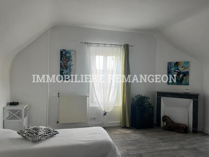 Demeure - 235 m² - 8 pièces