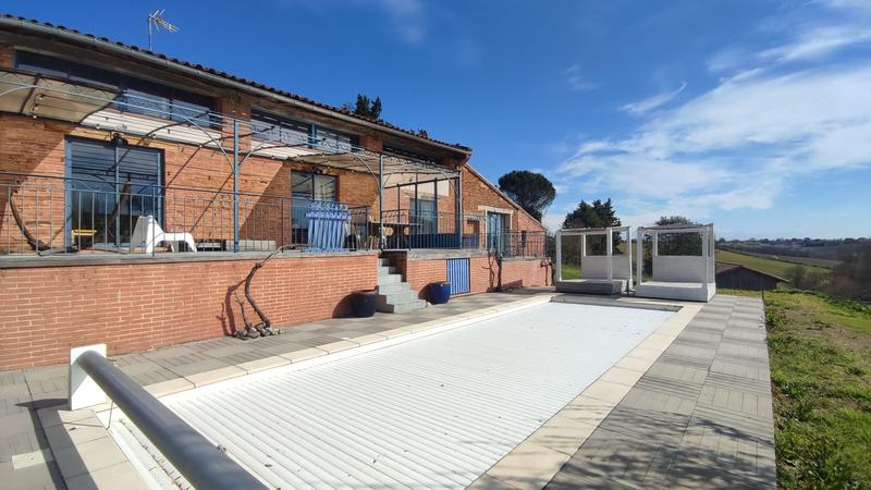 Maison ancienne - 203 m² - 8 pièces