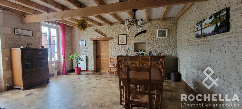 Maison ancienne - 271 m² - 9 pièces