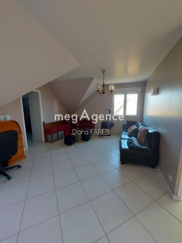 Maison - 176 m² - 8 pièces