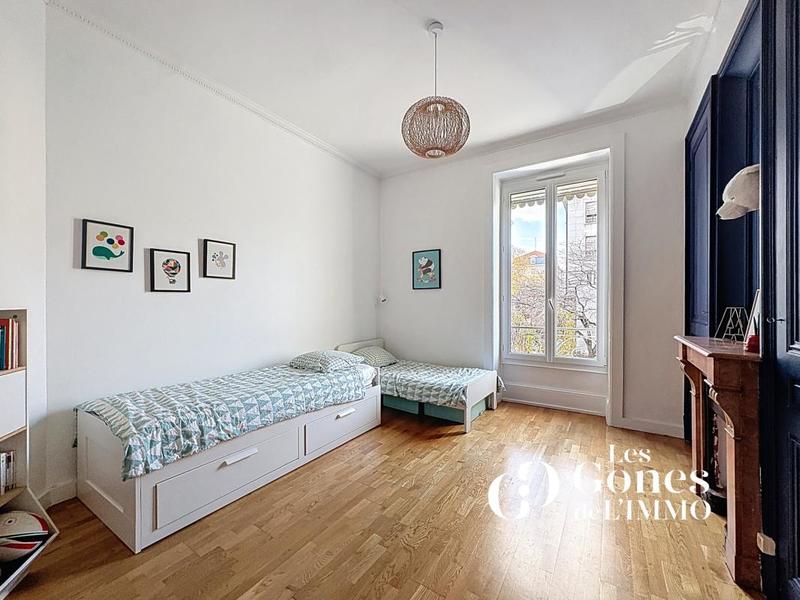 Appartement - 127 m² - 4 pièces