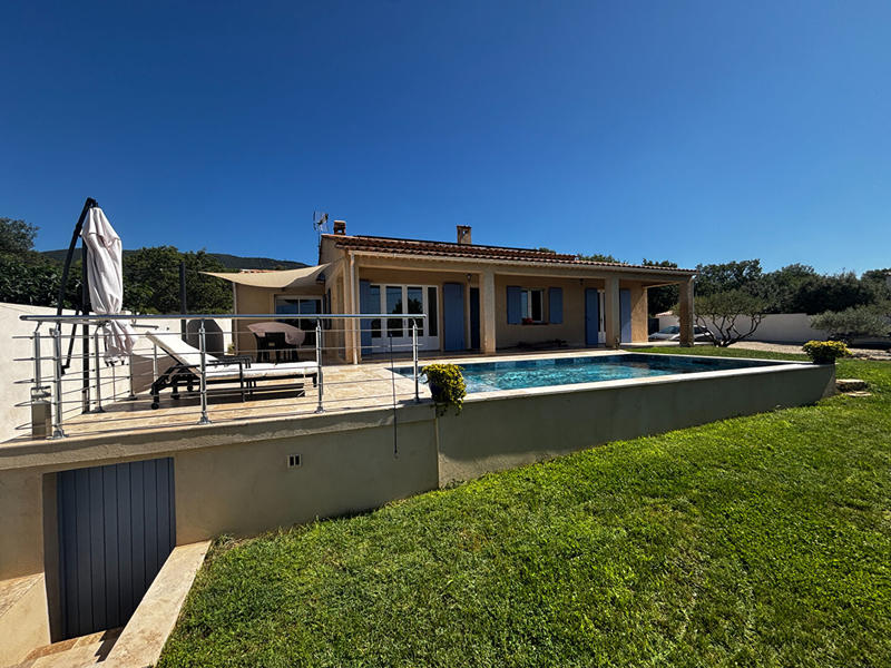 Maison - 121 m² - 5 pièces