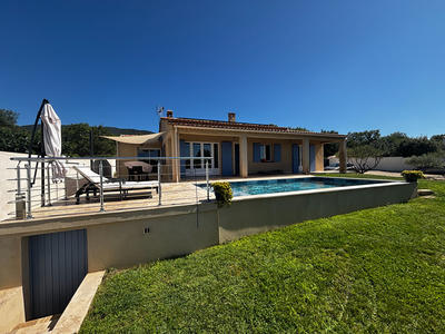 Maison - 121 m² - 5 pièces