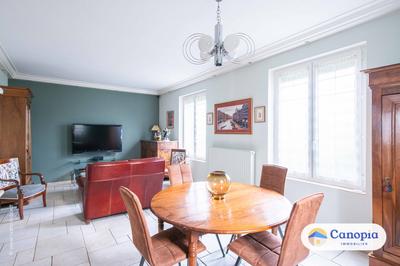 Maison - 130 m² - 6 pièces