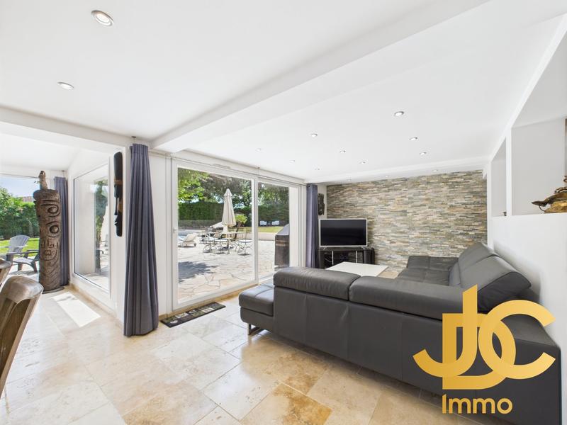 Maison - 194 m² - 7 pièces