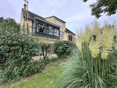 Maison - 172 m² - 5 pièces