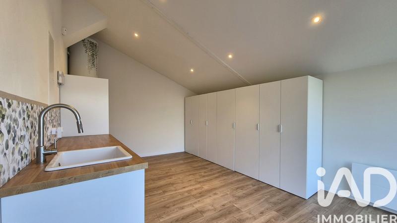 Maison - 240 m² - 9 pièces