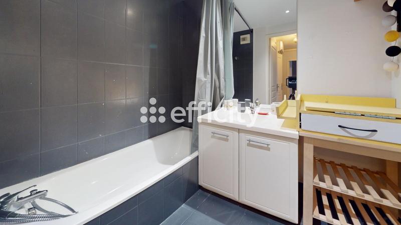 Appartement - 86 m² - 4 pièces