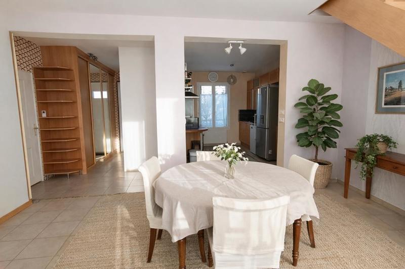 Maison - 157 m² - 7 pièces