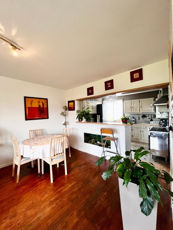 Maison - 98 m² - 4 pièces