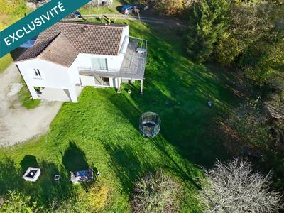 Maison - 123 m² - 6 pièces