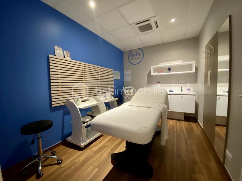 Beauté / Bien-être - 130 m²