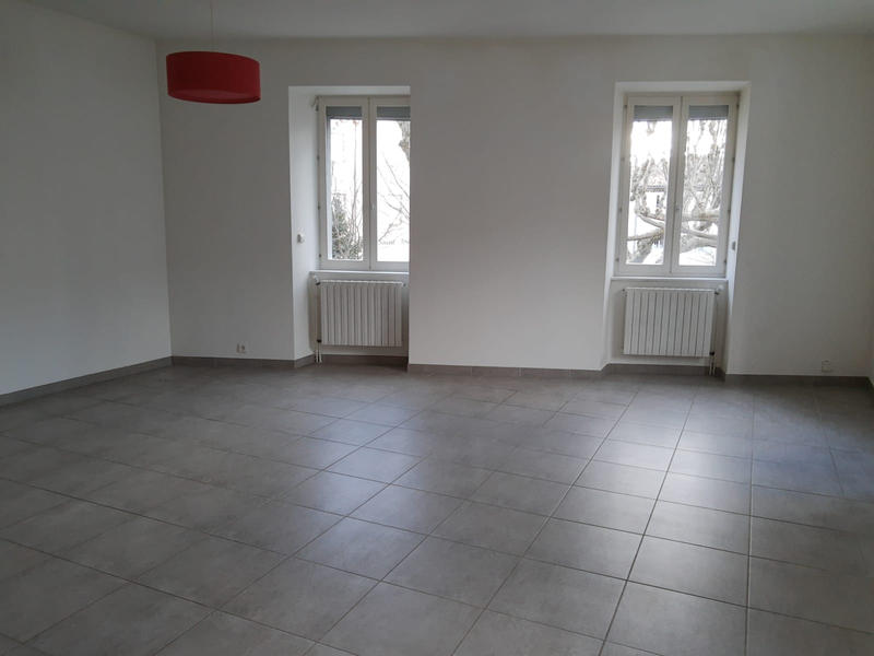 Appartement - 85 m² - 3 pièces