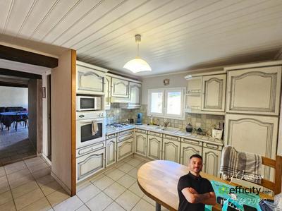 Maison - 123 m² - 4 pièces