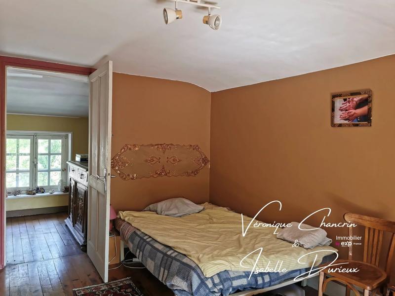 Maison - 198 m² - 7 pièces