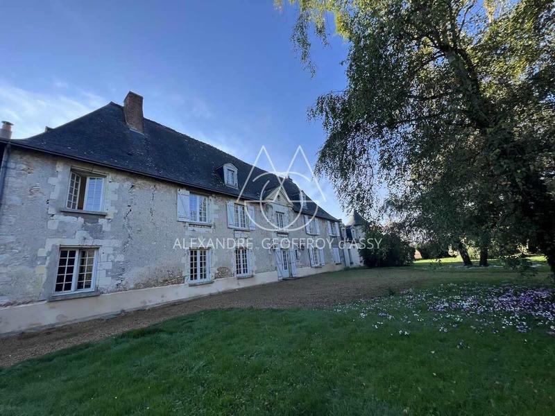 Château - 820 m² - 28 pièces