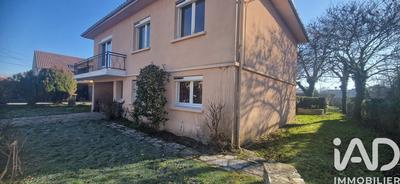 Maison - 92 m² - 7 pièces