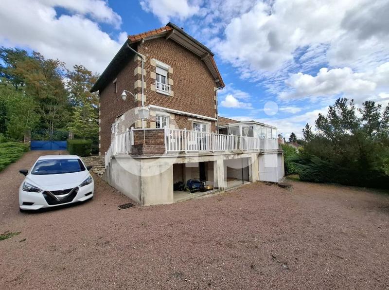 Maison - 151 m² - 6 pièces