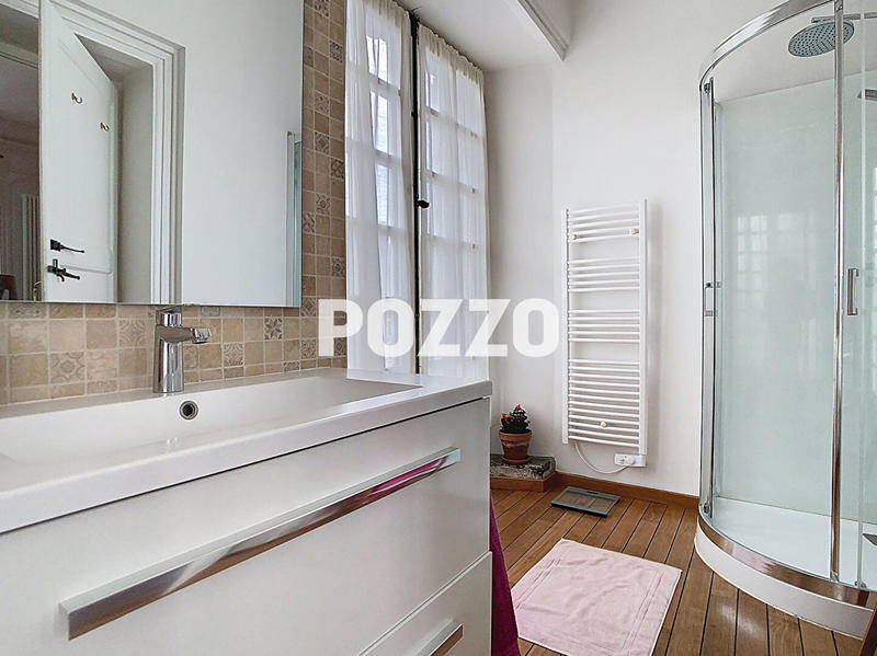 Maison - 166 m² - 6 pièces