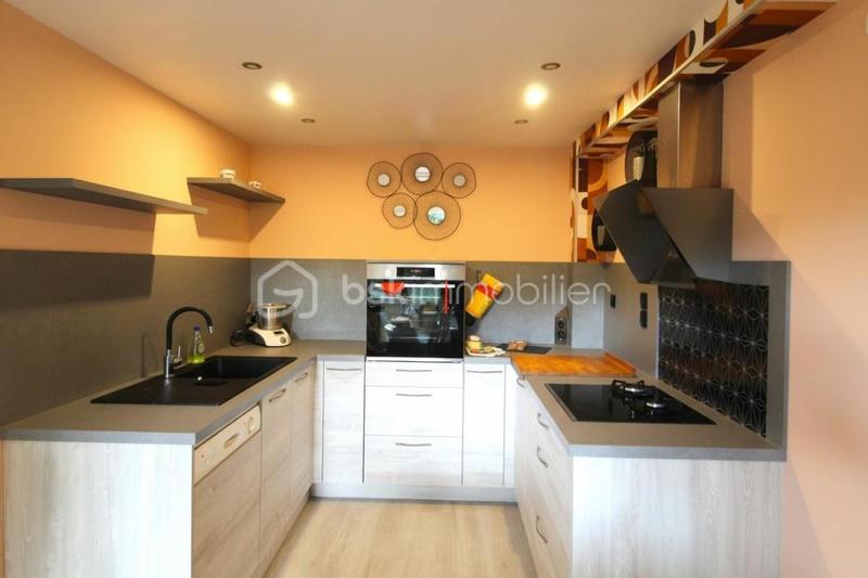 Propriété - 200 m² - 7 pièces