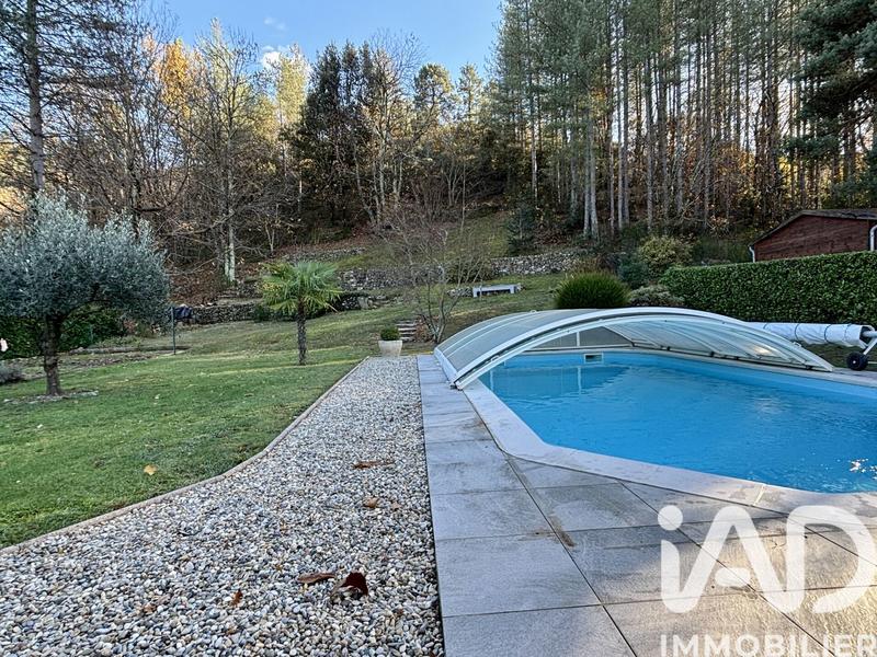 Maison - 97 m² - 4 pièces