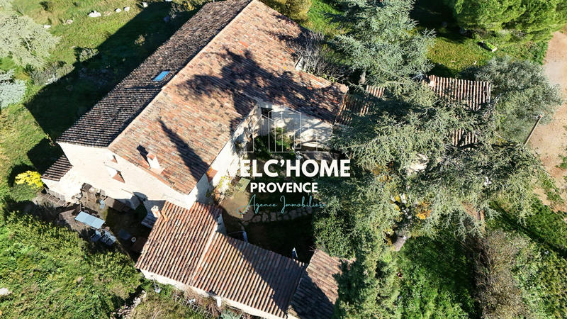 Mas - 465 m² - 20 pièces