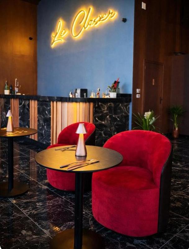 Local commercial - 148 m² - 4 pièces