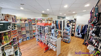 Fonds de commerce - Magasins - 200 m²