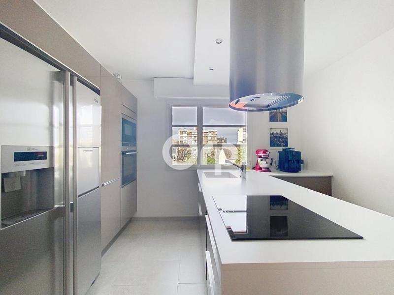 Duplex - 142 m² - 4 pièces